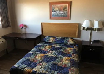 Rosener's Inn and banquet center hotel thumbnail 5