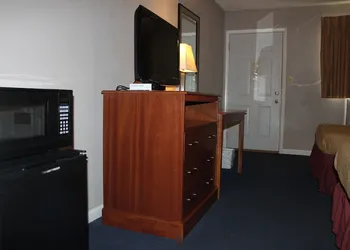 Interstate Motel hotel thumbnail 5