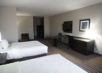 MainStay Suites Odessa I-20 hotel thumbnail 7