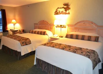 Crooked River Lodge hotel thumbnail 3