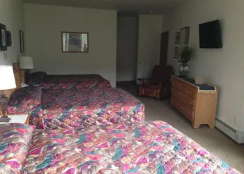 Soda Butte Lodge hotel thumbnail 8