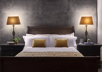 Plaza La Reina hotel thumbnail 7