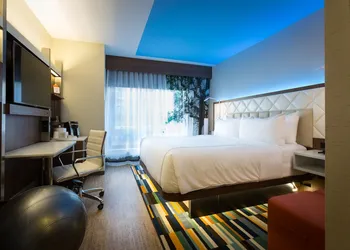EVEN Hotel Omaha Downtown - Old Market by IHG hotel thumbnail 6