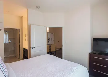Residence Inn by Marriott Denton hotel thumbnail 8