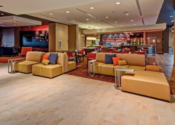 Courtyard Westbury Long Island hotel thumbnail 2