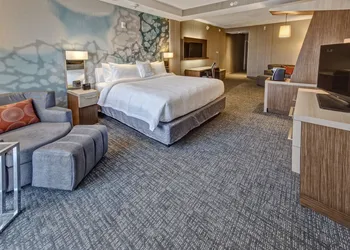 Courtyard Westbury Long Island hotel thumbnail 5