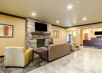 Cobblestone Hotel & Suites - McCook hotel thumbnail 3