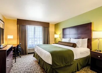 Cobblestone Hotel & Suites - McCook hotel thumbnail 5