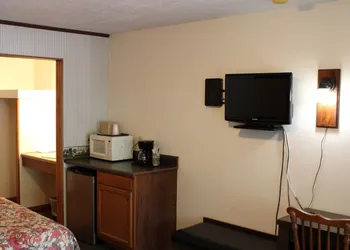 Two Rivers Lodge hotel thumbnail 5