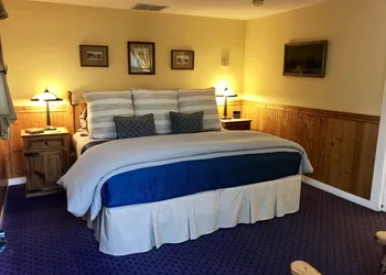 Arden Forest Inn hotel thumbnail 4