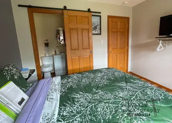 A Hyde Away Inn B&B hotel thumbnail 7