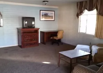 Riviera Motor Lodge hotel thumbnail 4