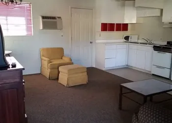 Riviera Motor Lodge hotel thumbnail 6
