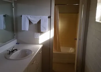 Riviera Motor Lodge hotel thumbnail 7