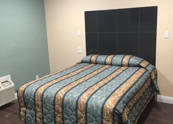 Park Motel hotel thumbnail 6