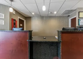 Quality Inn Pleasant View hotel thumbnail 5