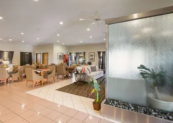 Econo Lodge Inn & Suites Hardeeville I-95 hotel thumbnail 6