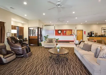 Econo Lodge Inn & Suites Hardeeville I-95 hotel thumbnail 8