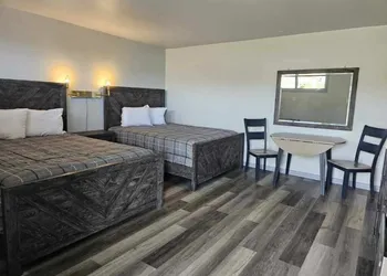 Motel 81 hotel thumbnail 4