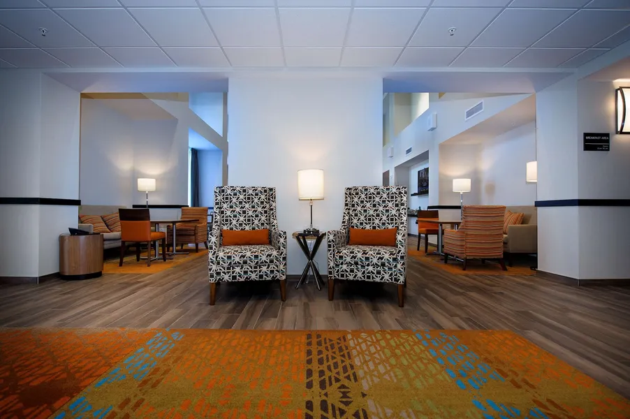Hampton Inn & Suites by Hilton Truro hotel detail image 6