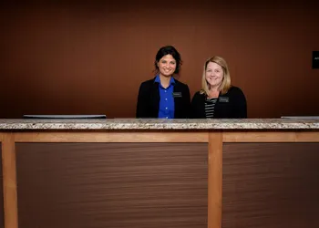 Hampton Inn & Suites by Hilton Truro hotel thumbnail 7
