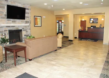 Cobblestone Hotel & Suites – Devils Lake hotel thumbnail 3