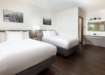 Salmon Falls Resort hotel thumbnail 6