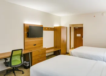 Holiday Inn Express & Suites Russellville by IHG hotel thumbnail 6