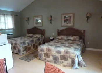 The Burleigh Falls Inn & Suites hotel thumbnail 8