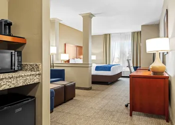 Heartland Inn and Suites hotel thumbnail 7