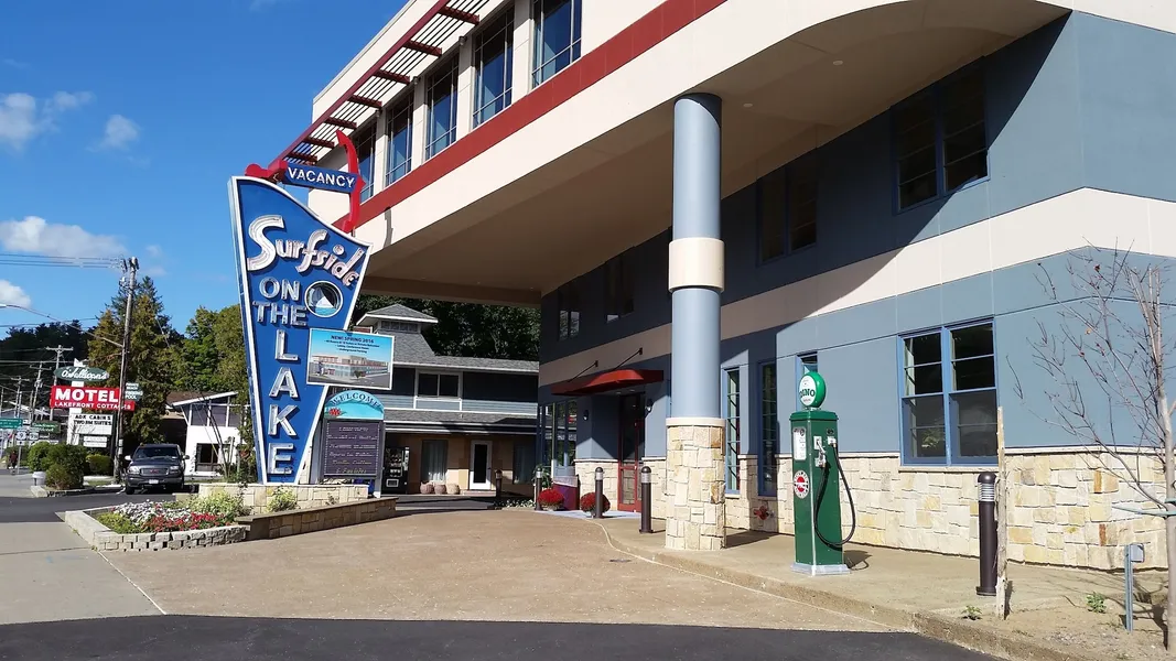 Surfside On The Lake hotel detail image 2