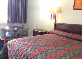 Royal Inn hotel thumbnail 5