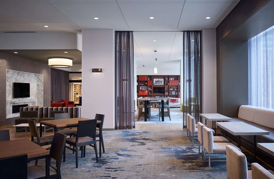 Hampton Inn Chicago West Loop Fulton Market Area hotel detail image 6