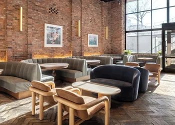 Arlo Williamsburg hotel thumbnail 5