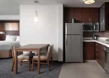 Residence Inn Austin Lake Travis/River Place hotel thumbnail 4
