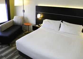 Holiday Inn Express & Suites Kingston-Ulster by IHG hotel thumbnail 7