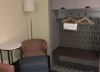 Holiday Inn Hotels and Suites Mount Pleasant by IHG hotel thumbnail 3