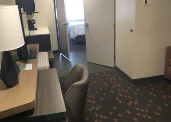Holiday Inn Hotels and Suites Mount Pleasant by IHG hotel thumbnail 5