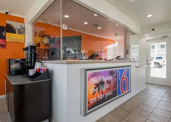 Motel 6 San Bernardino, CA - Downtown hotel thumbnail 5