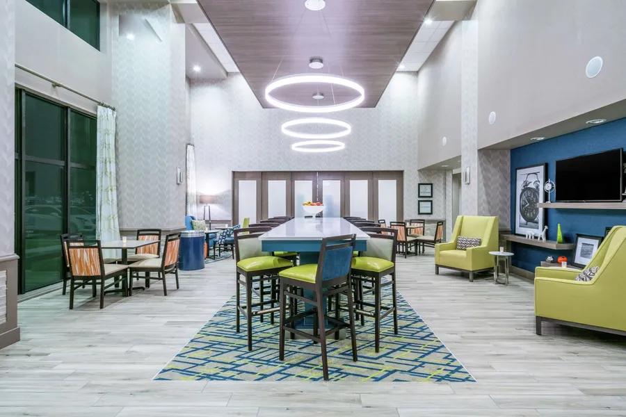 Hampton Inn & Suites Glenarden/Washington DC hotel detail image 2