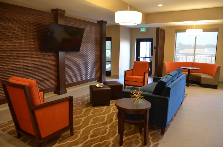 Comfort Suites Florence - Cincinnati South hotel detail image 6