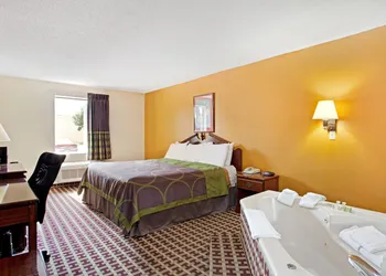 Super 8 by Wyndham Forrest City AR hotel thumbnail 7