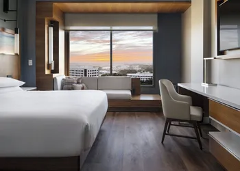Marriott Irvine Spectrum hotel thumbnail 5
