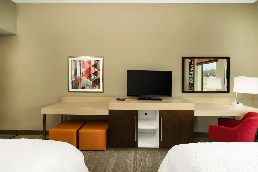 Hampton Inn Newport hotel detail image 6