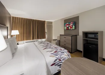 Red Roof Inn Dumfries - Quantico hotel thumbnail 6