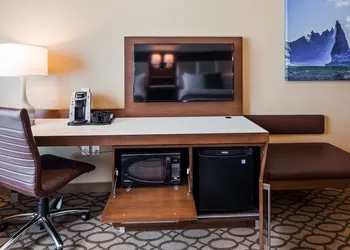 Best Western Plus St. John's Airport Hotel and Suites hotel thumbnail 4