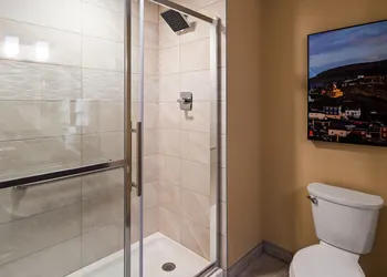 Best Western Plus St. John's Airport Hotel and Suites hotel thumbnail 7