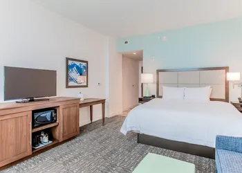 Hampton Inn & Suites Panama City Beach-Beachfront hotel thumbnail 7