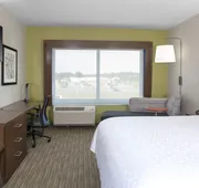 Holiday Inn Express and Suites King George- Dahlgren by IHG hotel detail image 3