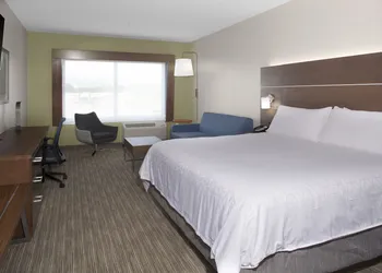 Holiday Inn Express and Suites King George- Dahlgren by IHG hotel thumbnail 4
